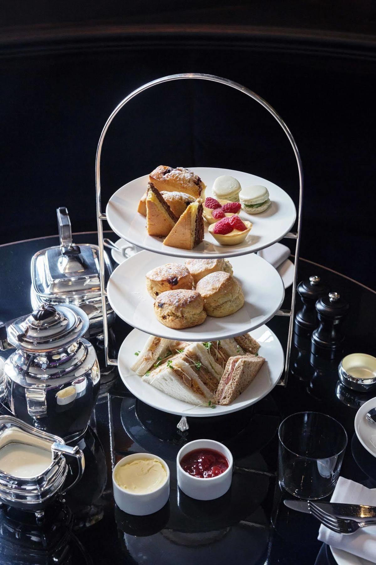 Old Parsonage Hotel Οξφόρδη Εξωτερικό φωτογραφία Afternoon tea at the Ritz