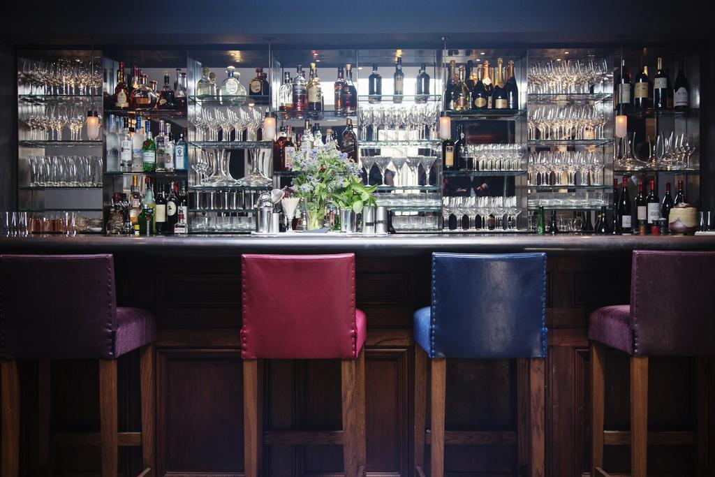 Old Parsonage Hotel Οξφόρδη Εξωτερικό φωτογραφία The bar at the London Edition